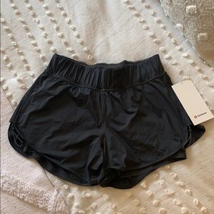 Lululemon Strides Ahead Short